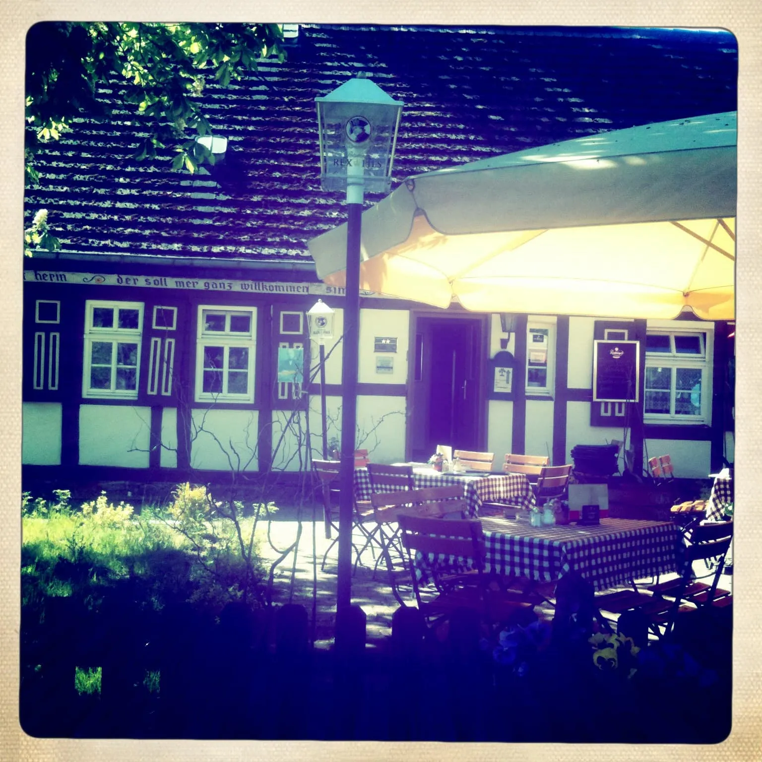 Die Terasse des Fontane-Haus in Neuglobsow am Stechlinsee