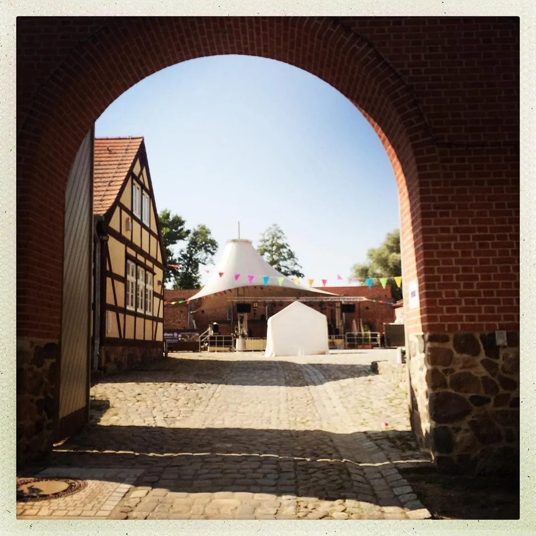 Alinæ Lumr Festival 2015 an der Burg Storkow