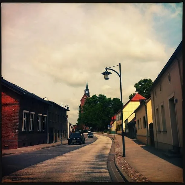 Dorfkirchen an der Landstraße – Brandenburg-Roadtrip im Juni