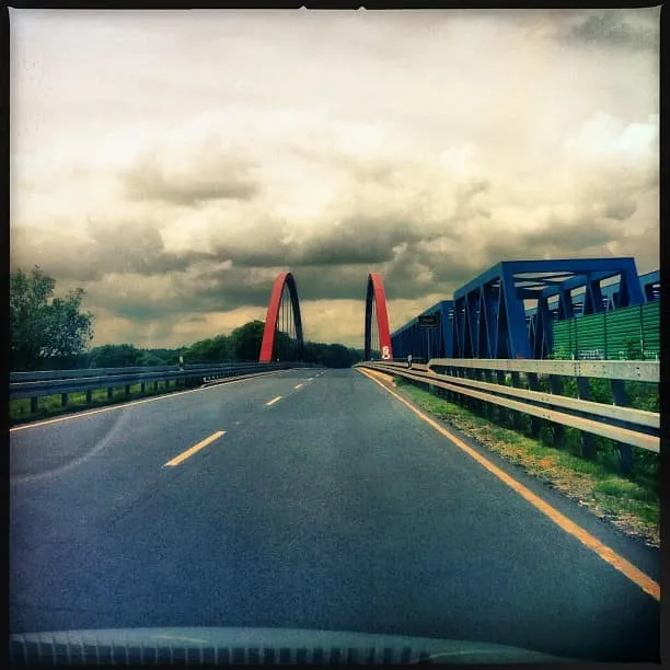 Vom Beifahrersitz fotografiert – Brandenburg-Roadtrip im Juni